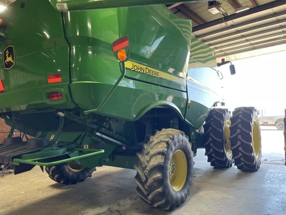 Image of John Deere S770 equipment image 2