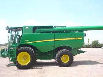 Main image John Deere S770