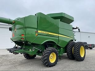 Main image John Deere S770 6