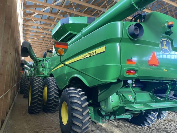 Main image John Deere S770