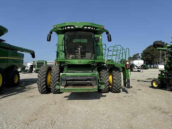 Image of John Deere S770 equipment image 1