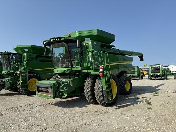 Image of John Deere S770 equipment image 3