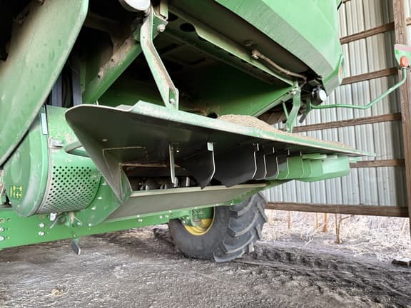 Image of John Deere S770 equipment image 4