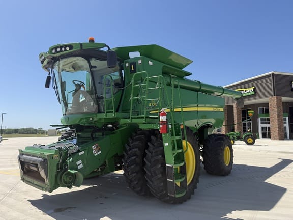 2018 John Deere S770 Equipment Image0