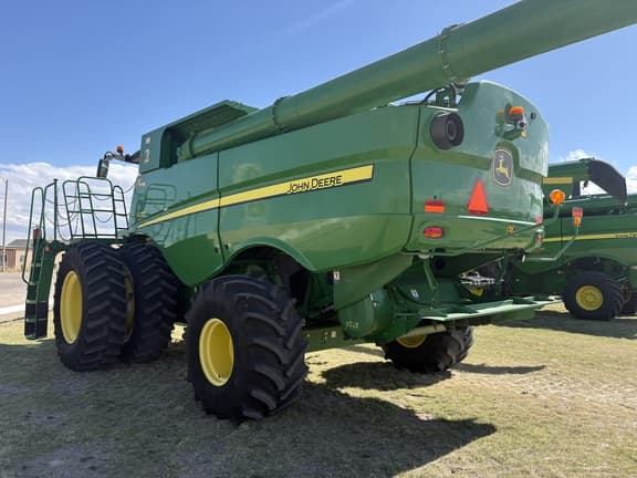 Image of John Deere S770 equipment image 3