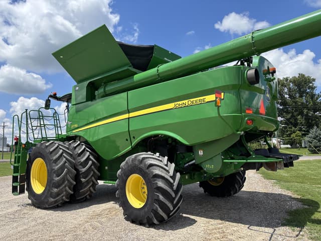 Image of John Deere S770 equipment image 2