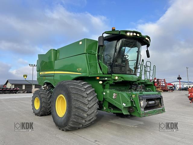 Image of John Deere S770 equipment image 2