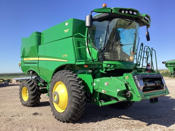 Main image John Deere S770
