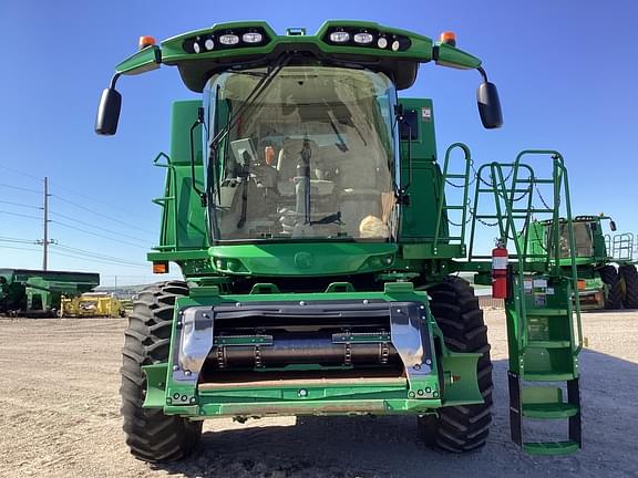 Image of John Deere S770 equipment image 1