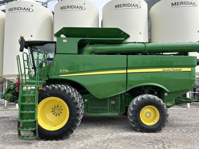 Image of John Deere S770 equipment image 2