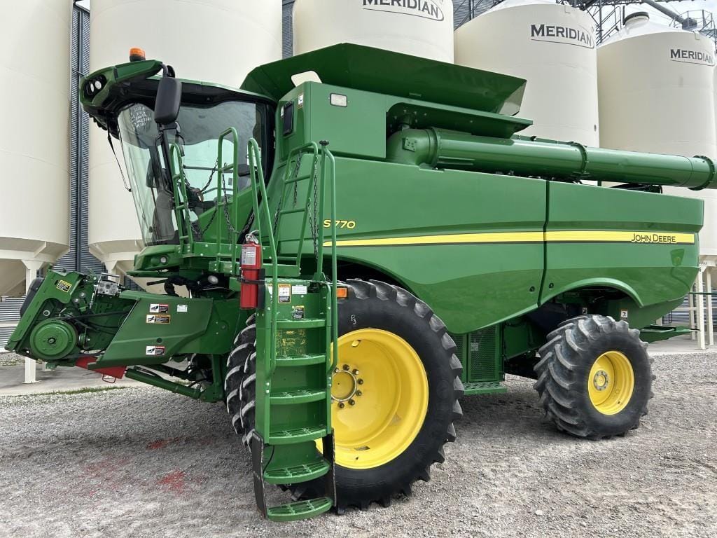 2018 John Deere S770 Equipment Image0