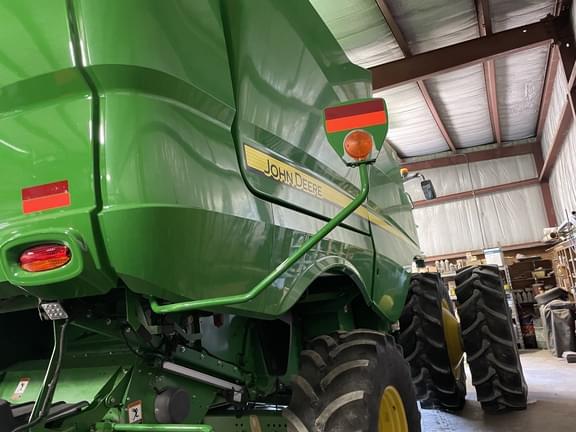 Image of John Deere S770 equipment image 2