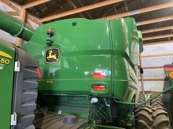 Image of John Deere S770 equipment image 1