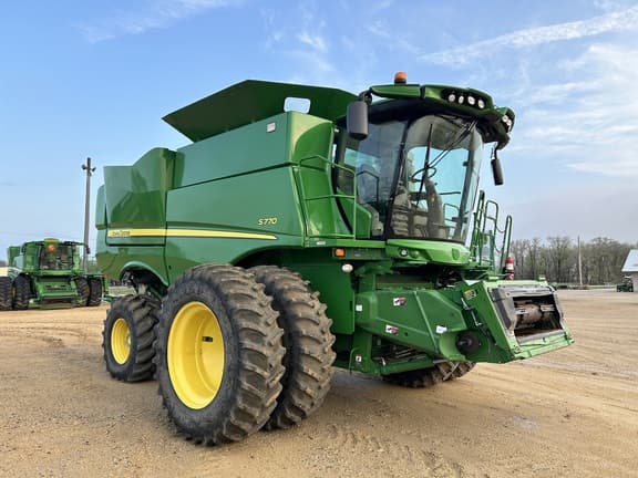 Image of John Deere S770 Primary image