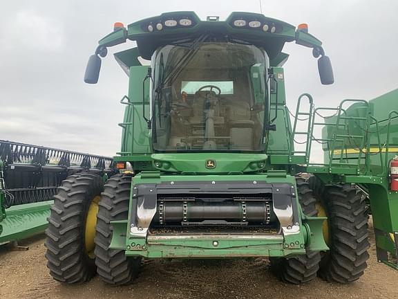 Image of John Deere S770 equipment image 1