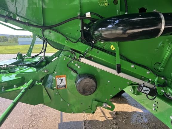 Image of John Deere S770 equipment image 4