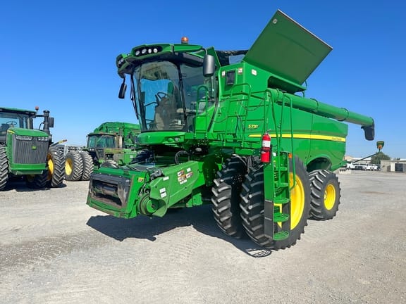 Main image John Deere S770