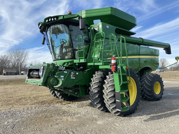 Main image John Deere S770