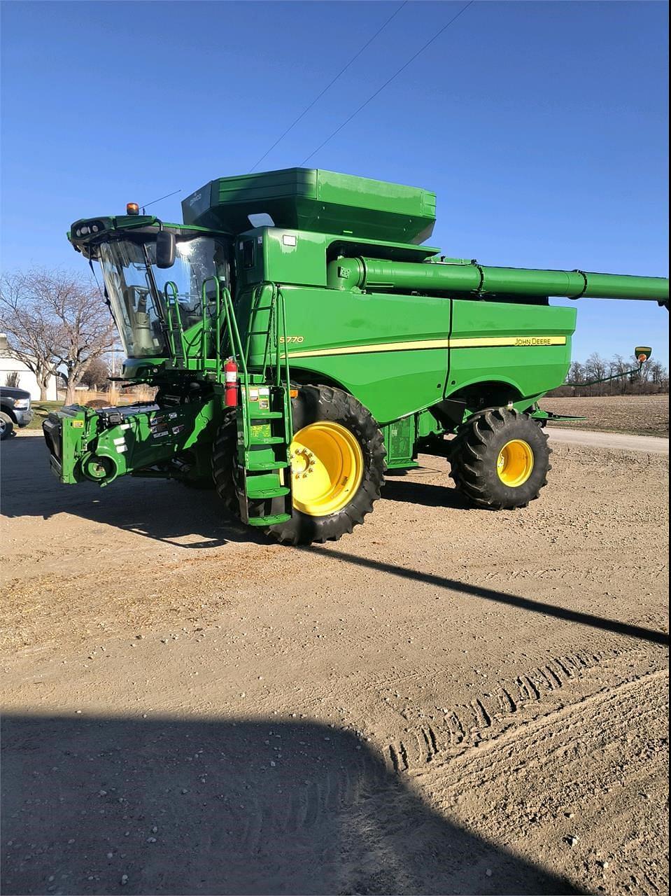 Image of John Deere S770 Primary image