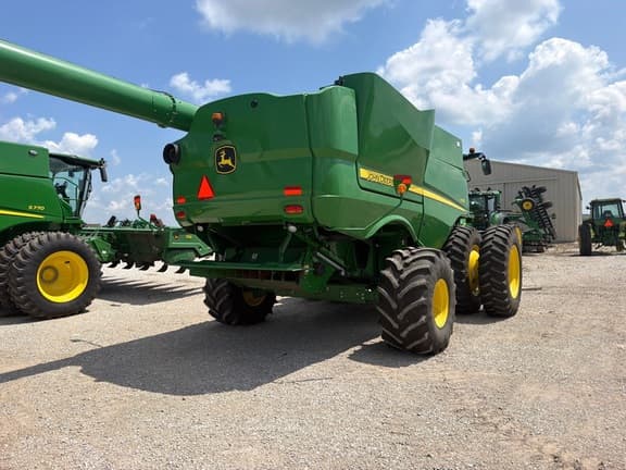 Image of John Deere S770 equipment image 4