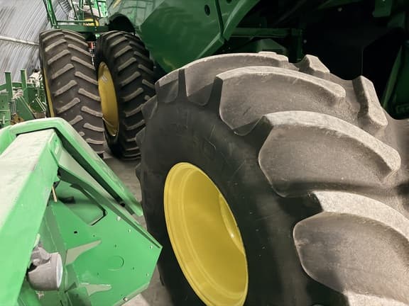 Image of John Deere S770 equipment image 4