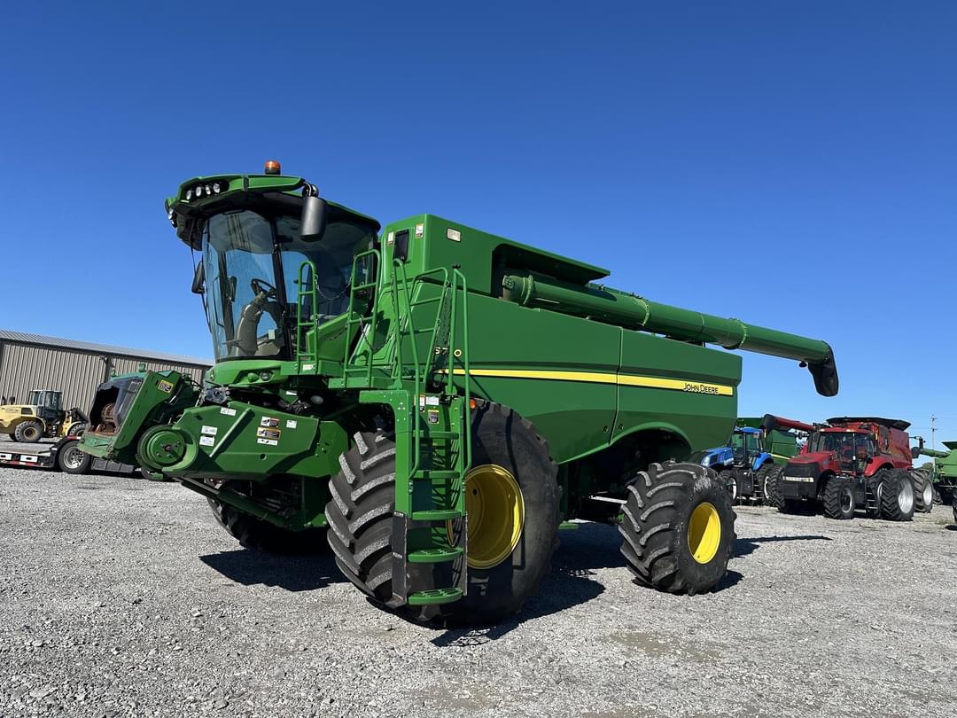 Image of John Deere S770 Primary image