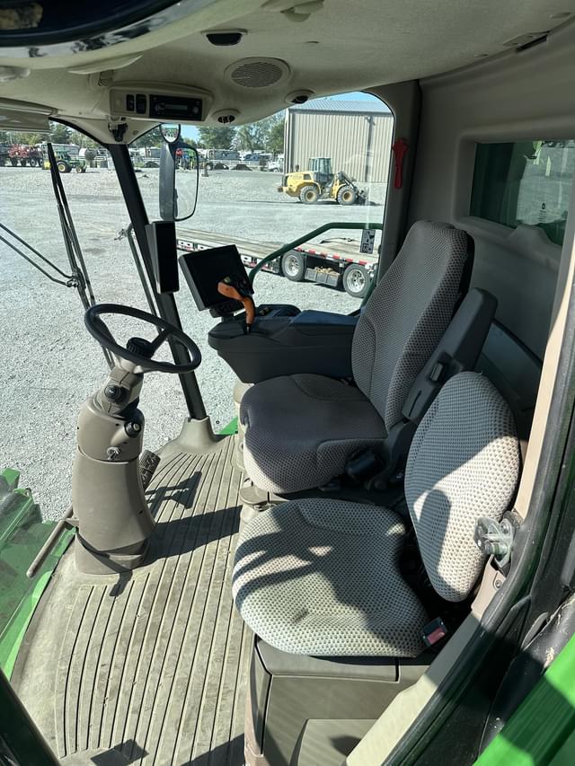 Image of John Deere S770 equipment image 4