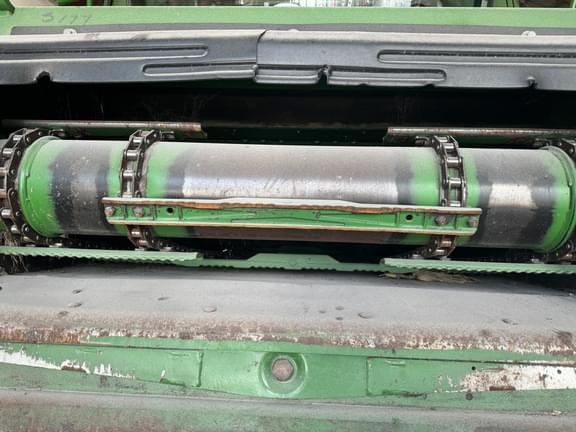 Image of John Deere S770 equipment image 2
