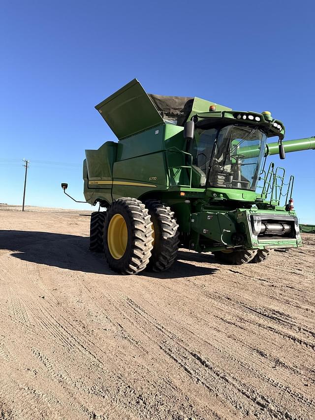 Image of John Deere S770 equipment image 1