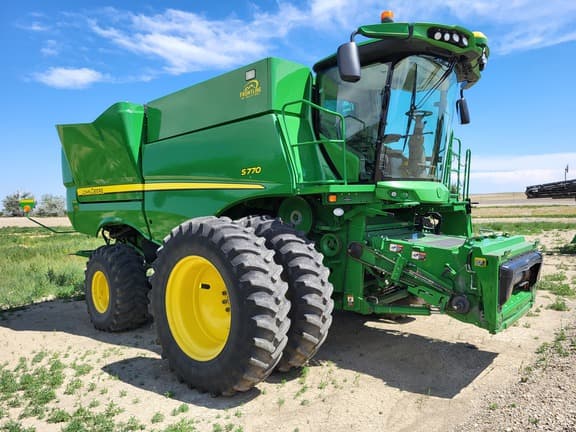 Image of John Deere S770 equipment image 2