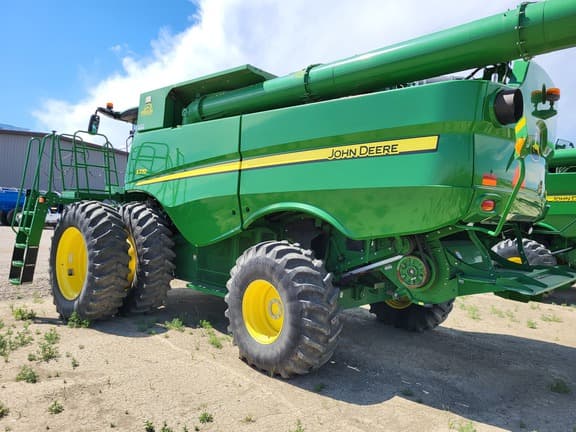 Image of John Deere S770 equipment image 4