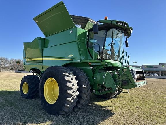 Image of John Deere S770 equipment image 4