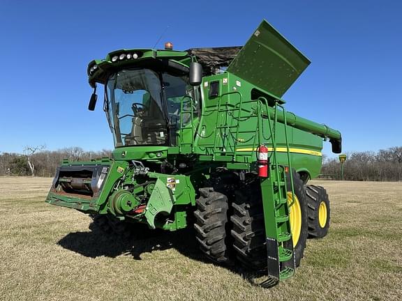 Image of John Deere S770 equipment image 2