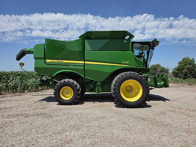 Image of John Deere S770 equipment image 3