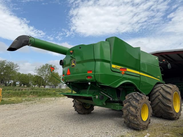 Image of John Deere S770 equipment image 2