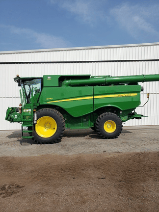 Main image John Deere S770