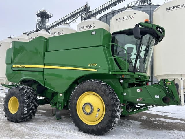 Image of John Deere S770 equipment image 1