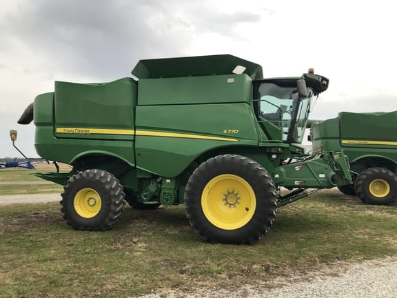 Main image John Deere S770