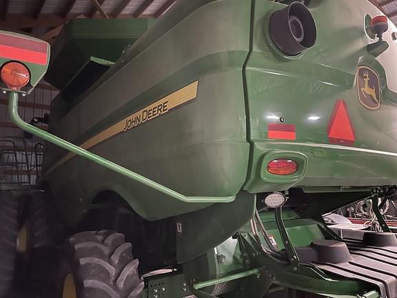 Image of John Deere S770 equipment image 3