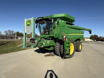 Main image John Deere S770