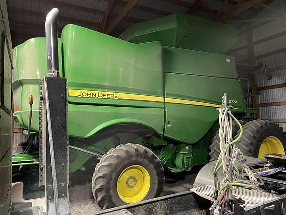 Image of John Deere S770 equipment image 1