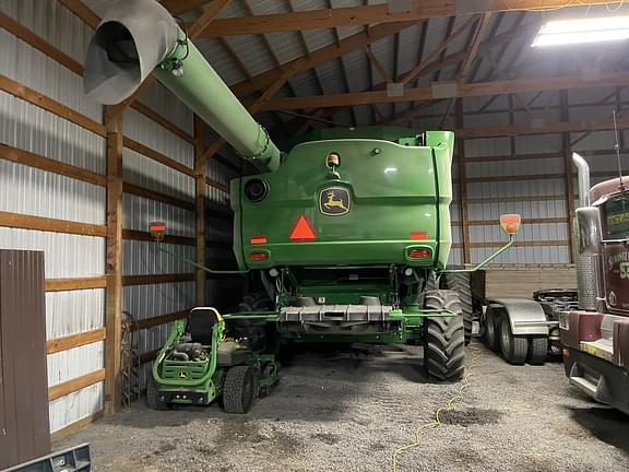 Image of John Deere S770 equipment image 2