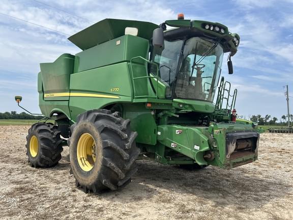 Image of John Deere S770 equipment image 1
