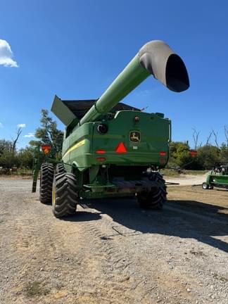Image of John Deere S770 equipment image 2