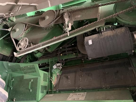 Image of John Deere S770 equipment image 4