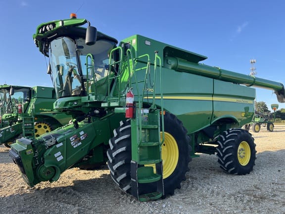 Main image John Deere S770