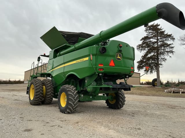 Image of John Deere S770 equipment image 3