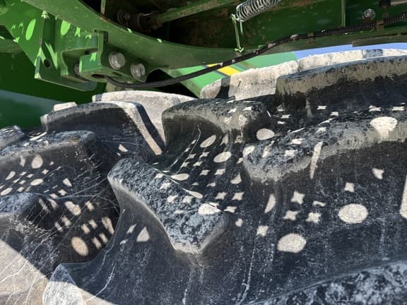 Image of John Deere S780 equipment image 1