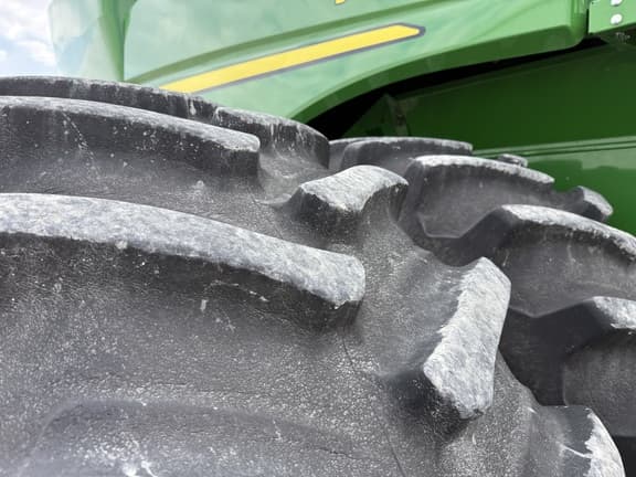 Image of John Deere S780 equipment image 4