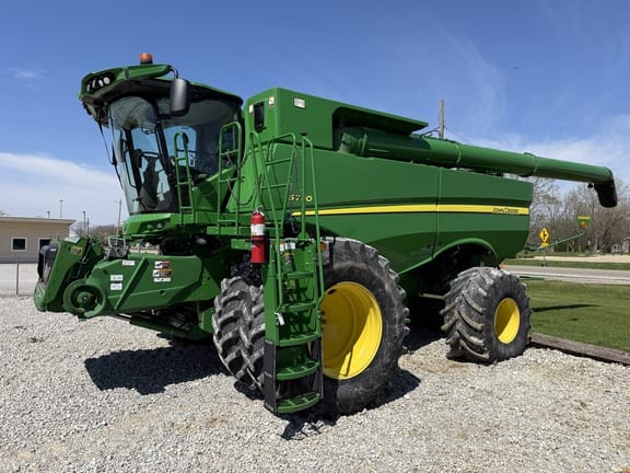 2018 John Deere S780 Equipment Image0